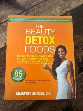 The Beauty Detox Foods book
